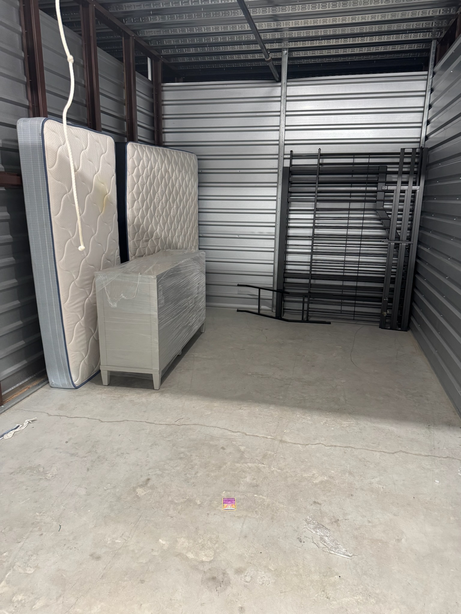 Storage junk removal